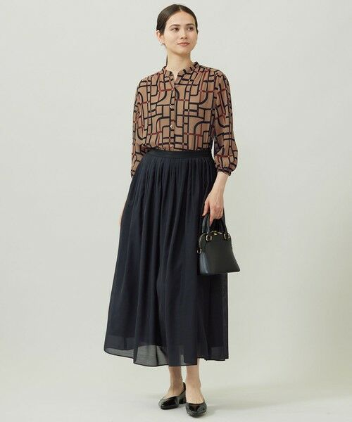 L size ONWARD(大きいサイズ) / エルサイズオンワード シャツ・ブラウス | 【17号サイズまで展開】ジオメトリックレトロプリント ブラウス | 詳細1