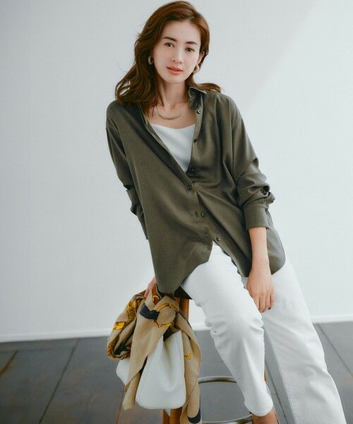 L size ONWARD(大きいサイズ) / エルサイズオンワード シャツ・ブラウス | 【見上愛さん着用/Oggi10月号掲載/洗える】スエーディーサテン シャツ | 詳細24