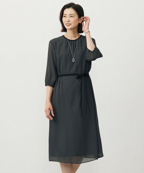 L size ONWARD(大きいサイズ)/エルサイズオンワード 【洗える】ドットフロッキープリント ワンピース スレートベース系 T13 L size ONWARD(大きいサイズ)/エルサイズオンワード 【洗える】ドットフロッキープリント ワンピース スレートベース系 T13