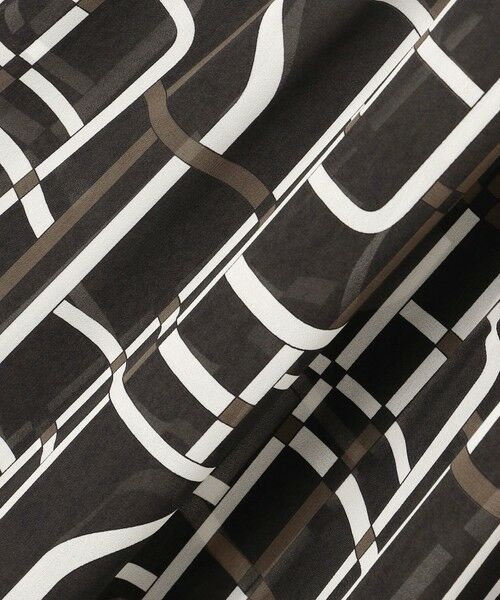 L size ONWARD(大きいサイズ) / エルサイズオンワード ロング・マキシ丈ワンピース | 【17号サイズまで展開】ジオメトリックレトロプリント ワンピース | 詳細14