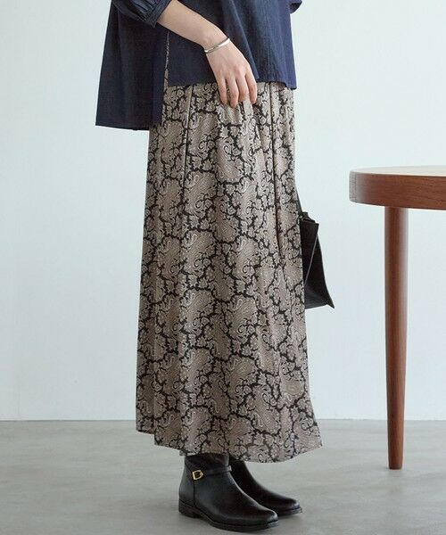 L size ONWARD(大きいサイズ)/エルサイズオンワード 【洗える】Ratti ヴィンテージペイズリープリント スカート モノトーンプリント 48