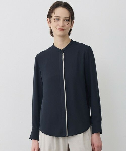 L size ONWARD(大きいサイズ) / エルサイズオンワード シャツ・ブラウス | 【新色追加・WEB限定カラーあり】BackSatinAmunzen バンドカラーブラウス（ネイビー）