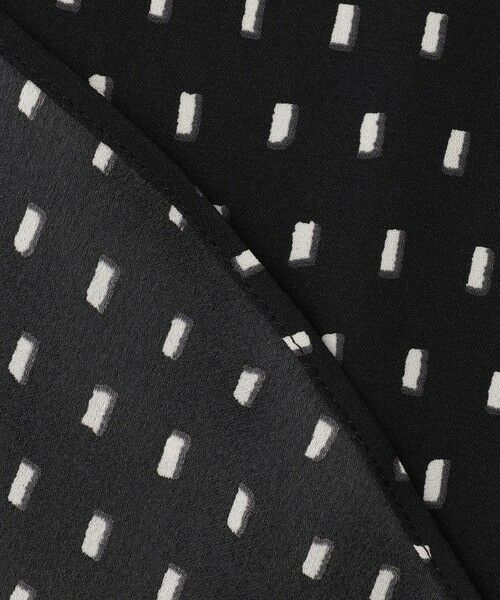 L size ONWARD(大きいサイズ) / エルサイズオンワード シャツ・ブラウス | 【新色追加・WEB限定】BackSatinAmunzen キーネックブラウス | 詳細24