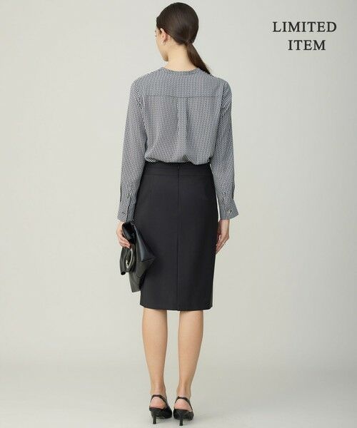 L size ONWARD(大きいサイズ) / エルサイズオンワード シャツ・ブラウス | 【新色追加・WEB限定】BackSatinAmunzen キーネックブラウス | 詳細24