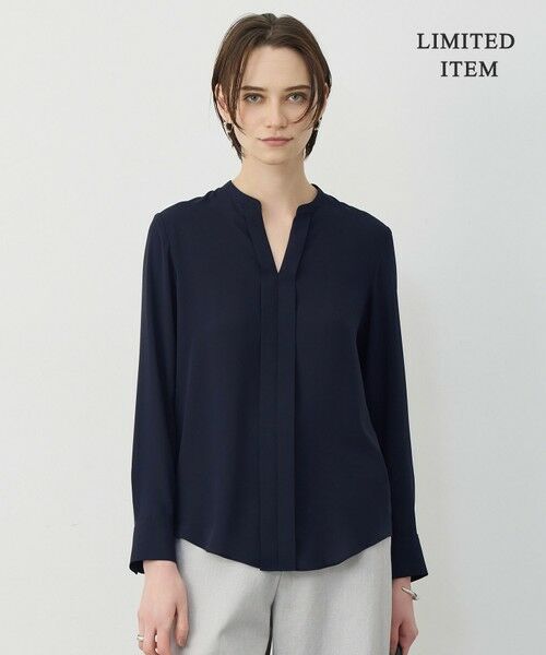 L size ONWARD(大きいサイズ) / エルサイズオンワード シャツ・ブラウス | 【新色追加・WEB限定】BackSatinAmunzen キーネックブラウス（ネイビー）