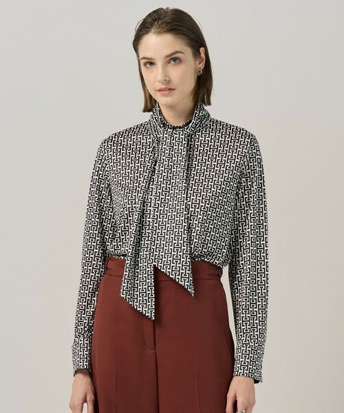 L size ONWARD(大きいサイズ) / エルサイズオンワード シャツ・ブラウス | 【30th ANNIVERSARY】 モノグラムプリントスムース ボウタイブラウス(オフホワイト×ブラック系)