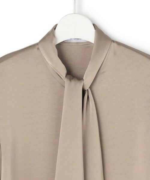L size ONWARD(大きいサイズ) / エルサイズオンワード シャツ・ブラウス | 【WEB＆一部店舗限定】 DrapySatin ボウタイブラウス | 詳細2
