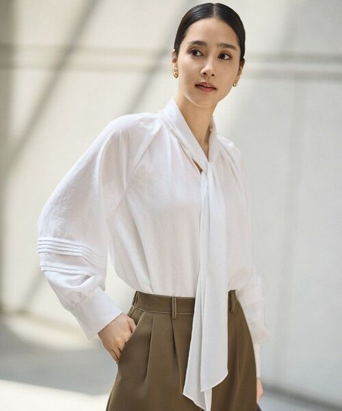 L size ONWARD(大きいサイズ)/エルサイズオンワード 【カタログ掲載】ソフトスパンビエラボウタイ ブラウス オフ 46