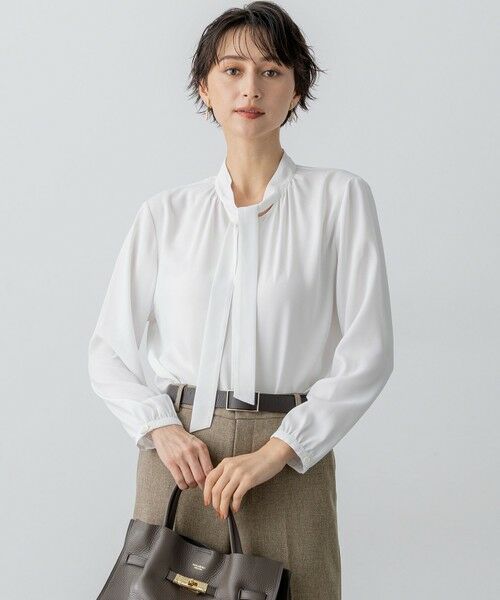 L size ONWARD(大きいサイズ)/エルサイズオンワード 【洗える】バックサテンアムンゼン ボウタイ ブラウス ホワイト系 48