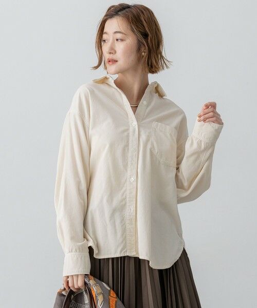 L size ONWARD(大きいサイズ) / エルサイズオンワード シャツ・ブラウス | 【見上愛さん着用/Oggi11月号掲載】コットン コーデュロイ シャツ(ホワイト系)