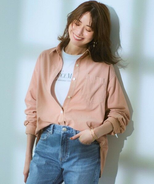 L size ONWARD(大きいサイズ)/エルサイズオンワード 【見上愛さん着用/Oggi11月号掲載】コットン コーデュロイ シャツ ピンク系 44