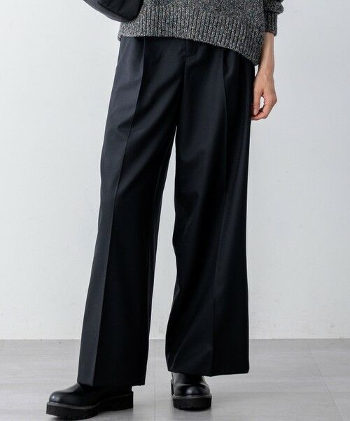L size ONWARD(大きいサイズ)/エルサイズオンワード 【CanCam11月号掲載】ナチュラルストレッチサキソニー タック ワイド パンツ ブラック系 50