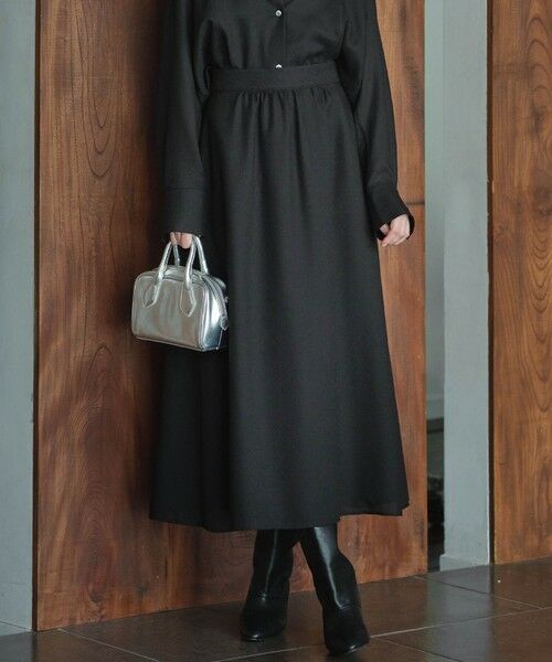 L size ONWARD(大きいサイズ)/エルサイズオンワード 【洗える】 シアービエラ フレアスカート ブラック系 44 L size ONWARD(大きいサイズ)/エルサイズオンワード 【洗える】 シアービエラ フレアスカート ブラック系 44