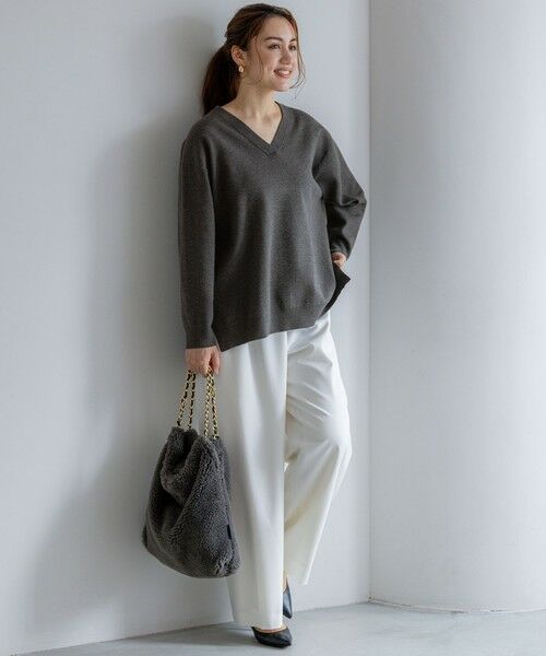 L size ONWARD(大きいサイズ) / エルサイズオンワード ニット・セーター | 【Lサイズ限定/洗える】ヴィスコースストレッチ Vネック ニット | 詳細1