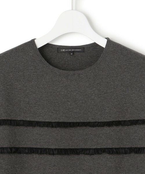 L size ONWARD(大きいサイズ) / エルサイズオンワード ニット・セーター | 【WEB&一部店舗限定/滝沢眞規子さん着用】フリルボーダー ニット | 詳細4