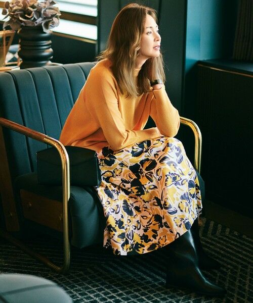 L size ONWARD(大きいサイズ) / エルサイズオンワード ミニ・ひざ丈スカート | 【SHIHOさん着用】アートタッチフラワープリント スカート(イエロー×モノトーン系)