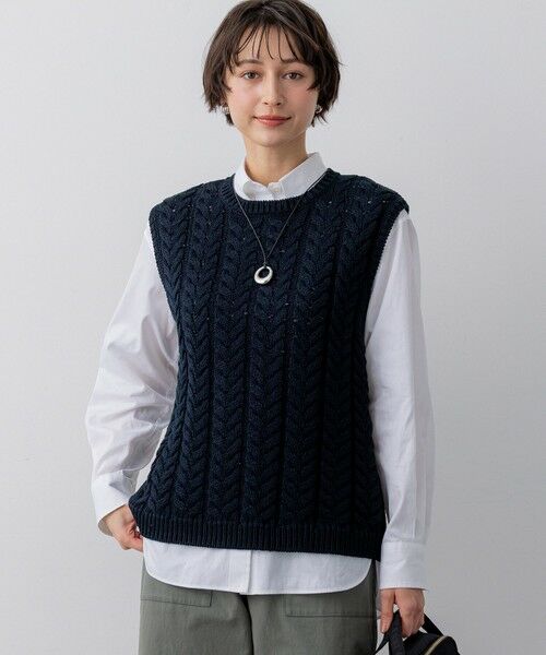 L size ONWARD(大きいサイズ) / エルサイズオンワード ベスト | ケーブル ニットベスト（ネイビー系）