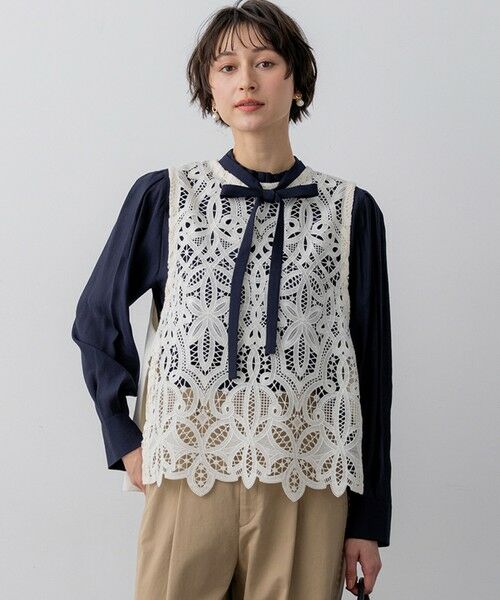 L size ONWARD(大きいサイズ) / エルサイズオンワード ベスト | 【一部先行予約】エンブロイダリーレース ニットベスト（アイボリー系）