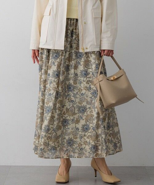 L size ONWARD(大きいサイズ) / エルサイズオンワード ミニ・ひざ丈スカート | Ericaキャラコ ペイズリープリント フレア スカート（アイボリー系）