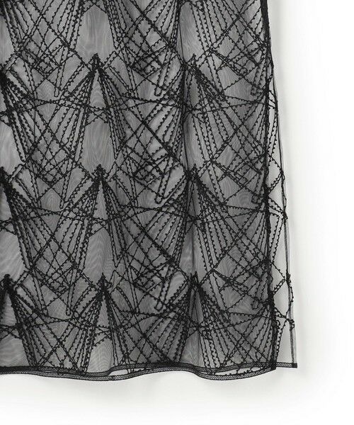 L size ONWARD(大きいサイズ) / エルサイズオンワード ロング・マキシ丈ワンピース | 【見上愛さん着用】刺繍レース キャミソールワンピース | 詳細20