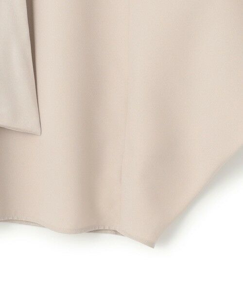 L size ONWARD(大きいサイズ) / エルサイズオンワード シャツ・ブラウス | 【WEB限定カラーあり】FluidBackSatin ドルマンスリーブボウタイブラウス | 詳細6