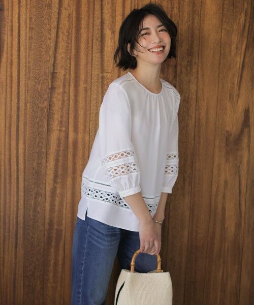 L size ONWARD(大きいサイズ) / エルサイズオンワード シャツ・ブラウス | 【一枚で着映え・セット着用可】スパンソフトクロス刺繍 ブラウス | 詳細2