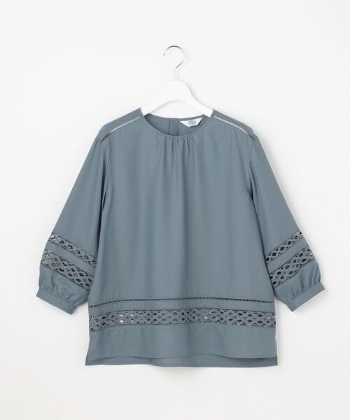 L size ONWARD(大きいサイズ) / エルサイズオンワード シャツ・ブラウス | 【一枚で着映え・セット着用可】スパンソフトクロス刺繍 ブラウス（ダルブルー系）