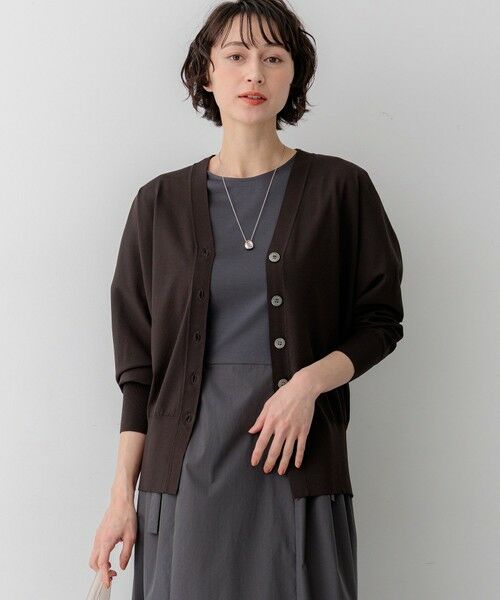L size ONWARD(大きいサイズ) / エルサイズオンワード カーディガン・ボレロ | レーヨンポリエステルストレッチ Vネック カーディガン（ダークブラウン系）