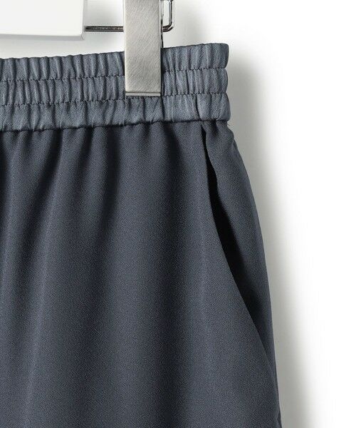 L size ONWARD(大きいサイズ) / エルサイズオンワード ミニ・ひざ丈スカート | FluidBackSatin ナロースカート | 詳細3