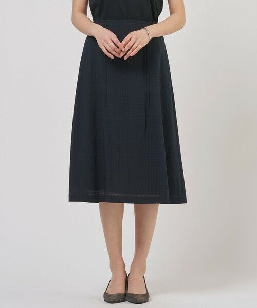 L size ONWARD(大きいサイズ) / エルサイズオンワード ミニ・ひざ丈スカート | シアーブロックチェック フレア スカート（ネイビー系）