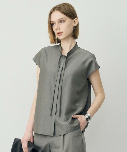 L size ONWARD(大きいサイズ) / エルサイズオンワード シャツ・ブラウス | セシェシルキーローン フレンチスリーブボウタイブラウス（スティールカーキ）