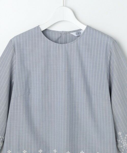 L size ONWARD(大きいサイズ) / エルサイズオンワード シャツ・ブラウス | 【一枚で着映え】ストライプ×エンブロイダリー クルーネック ブラウス | 詳細9