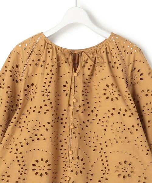 L size ONWARD(大きいサイズ) / エルサイズオンワード シャツ・ブラウス | 【一部予約/見上愛さん着用】カットワークエンブロイダリー 2WAYブラウス | 詳細17