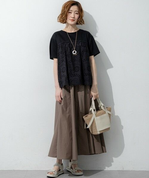 L size ONWARD(大きいサイズ) / エルサイズオンワード カットソー | 【一部予約】カットワークエンブロイダリー スカラップヘム トップス | 詳細3