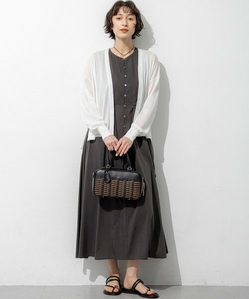 L size ONWARD(大きいサイズ) / エルサイズオンワード ロング・マキシ丈ワンピース | シルキーライトクロス フレアワンピース | 詳細18