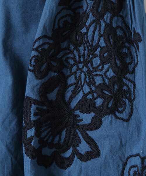 LOURMARIN / ルールマラン シャツ・ブラウス | 【繊細な刺繍に一目ぼれ！コットンローンピンタックブラウス（長袖）】 | 詳細5