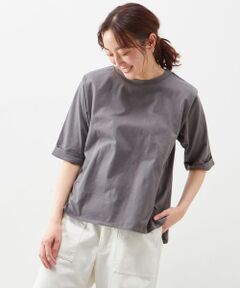 【コットン100%の程よい光沢感のあるターンアップハーフスリーブTシャツ】