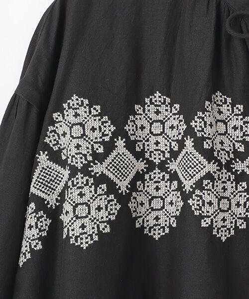 LOGEMENT DE CLAIRE / ロジュモンドクレール シャツ・ブラウス | コットンスカラップブラウス | 詳細6