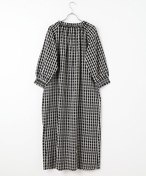 LOGEMENT DE CLAIRE / ロジュモンドクレール ロング・マキシ丈ワンピース | フリルギャザーチェックワンピース | 詳細1