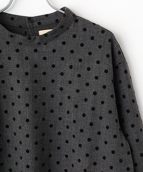 LOGEMENT DE CLAIRE / ロジュモンドクレール シャツ・ブラウス | 【フロッキードットスタンドカラーブラウス】 | 詳細3