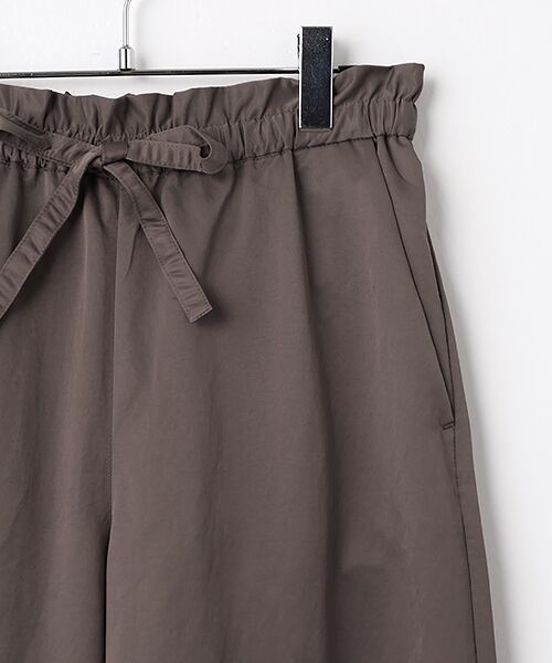LOGEMENT DE CLAIRE / ロジュモンドクレール その他パンツ | 【LOURMARIN】ウエストフリルイージーパンツ | 詳細4