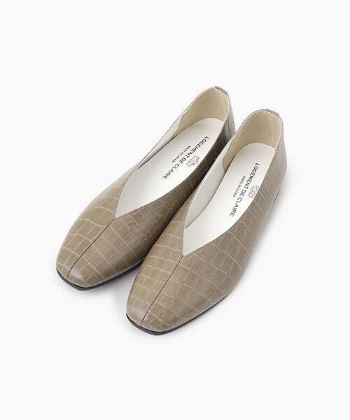 LOGEMENT DE CLAIRE / ロジュモンドクレール パンプス | Vカットフラットシューズ（ベージュ）