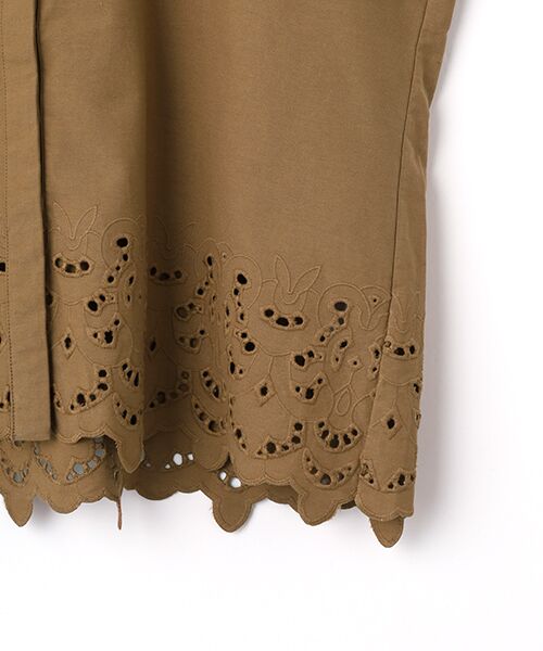 LOGEMENT DE CLAIRE / ロジュモンドクレール シャツ・ブラウス | 【LOURMARIN】スカラップ刺しゅうブラウス | 詳細3