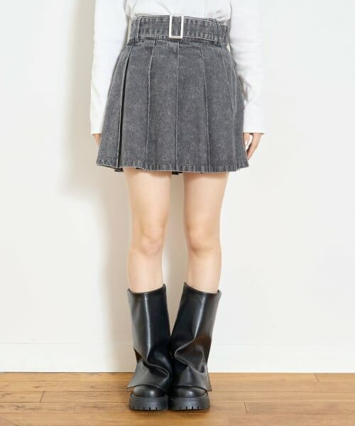Lovetoxic / ラブトキシック ショート・ハーフ・半端丈パンツ | 【LTXC】美脚見えベルトつきデニムプリーツスカート（グレー）