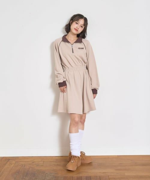 Lovetoxic / ラブトキシック ミニ丈・ひざ丈ワンピース | 長袖トラックワンピース（ベージュ）