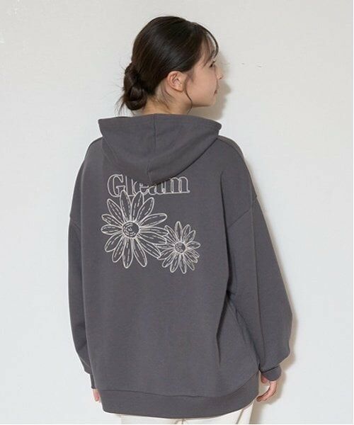 Lovetoxic / ラブトキシック パーカー | オーガビッツバックフラワー刺しゅうパーカ（チャコール）