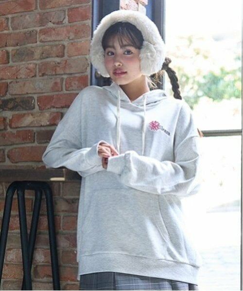 Lovetoxic / ラブトキシック パーカー | オーガビッツバックフラワー刺しゅうパーカ | 詳細1