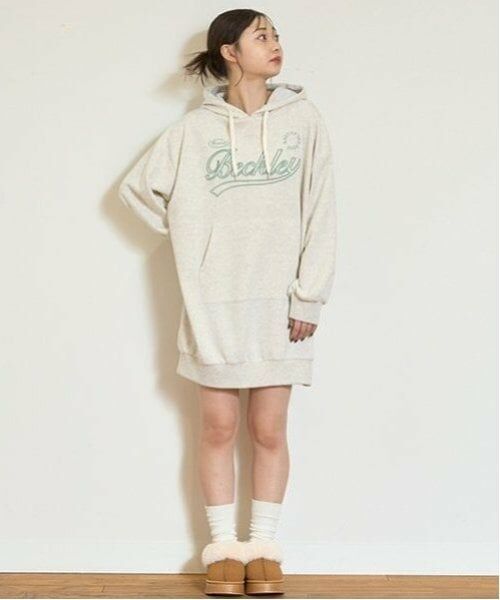 Lovetoxic / ラブトキシック ミニ丈・ひざ丈ワンピース | 【LTXC】【GOODPRICE】立体刺しゅうパーカワンピース（シロ杢）