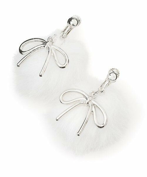 Lovetoxic / ラブトキシック ピアス・イヤリング | ポンポンイヤリング（オフ ホワイト）