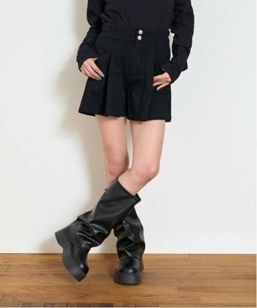 Lovetoxic / ラブトキシック ショート・ハーフ・半端丈パンツ | 美脚見えタックフレアデニムキュロット（黒）